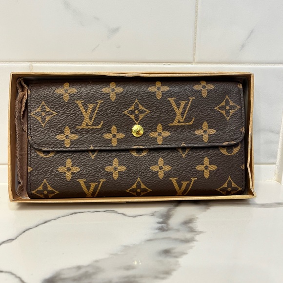 Louis Vuitton Tan Leather Card Holder - Picture 1 of 15